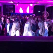First dance met uplights